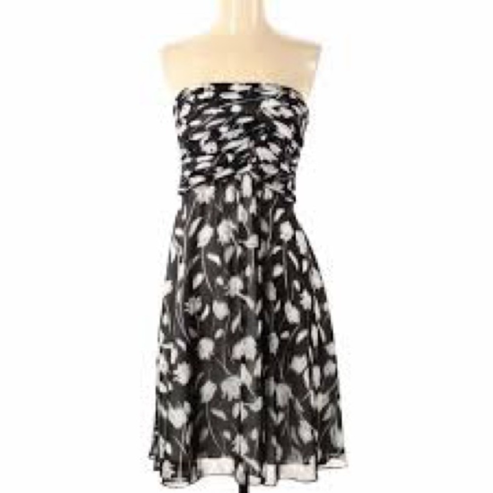 White House Black Market Strapless Floral Dress Flowy Feminine Evening Out